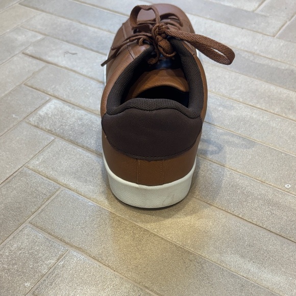 Brown Leather Men's Sneakers - Picture 7 of 8